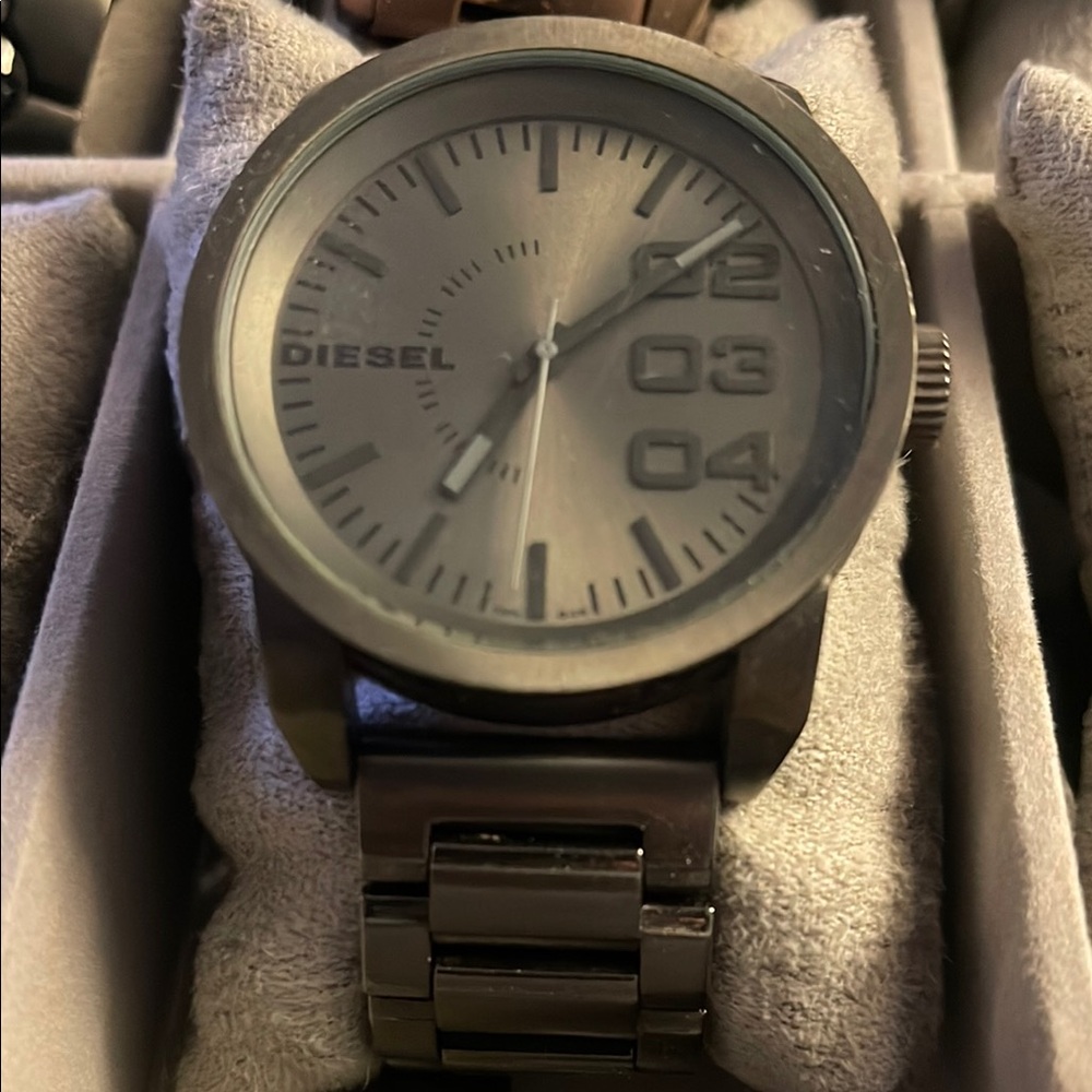 Diesel Metallic Watch Men’s